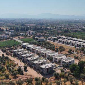 DJI_20250814102116_0327_D.00_00_04_42.Still003